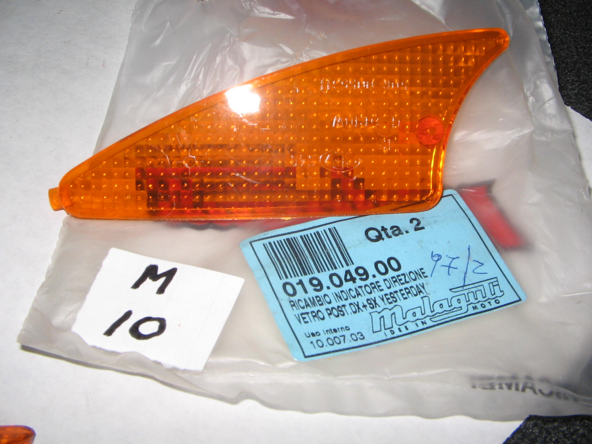 MALAGUTI YESTERDAY VETRO POST. DX SX -N.10042